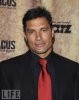 Manu Bennett