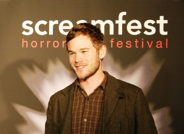 Aaron Ashmore imagen 1