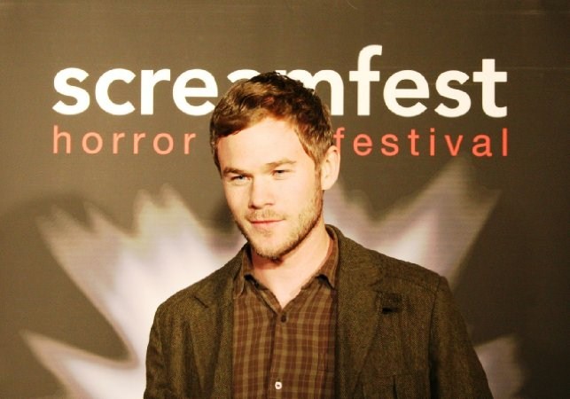 Aaron Ashmore imagen 3