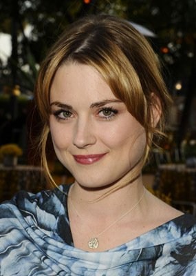 Alexandra Breckenridge imagen 2