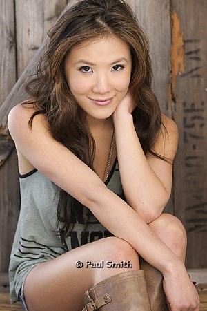 Ally Maki imagen 4