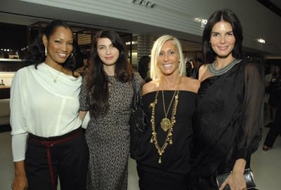 Angie Harmon imagen 4