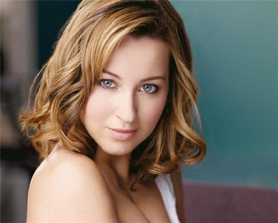 Ashley Leggat imagen 1