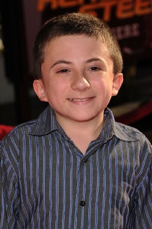 Atticus Shaffer imagen 1