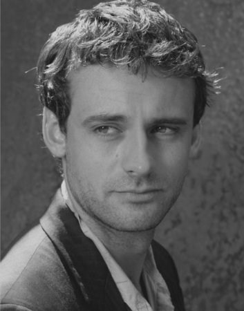 Callum Blue imagen 4