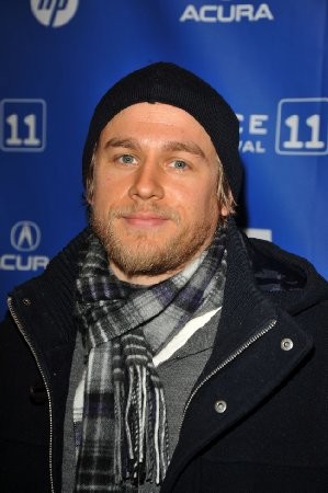 Charlie Hunnam imagen 1