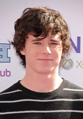 Charlie McDermott imagen 1