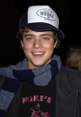 Douglas Smith imagen 3