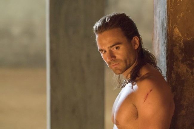 Dustin Clare imagen 1