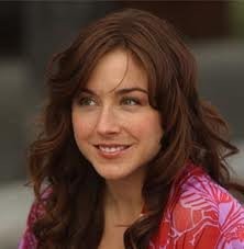 Erin Karpluk imagen 1