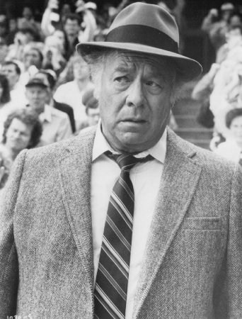 George Kennedy imagen 1