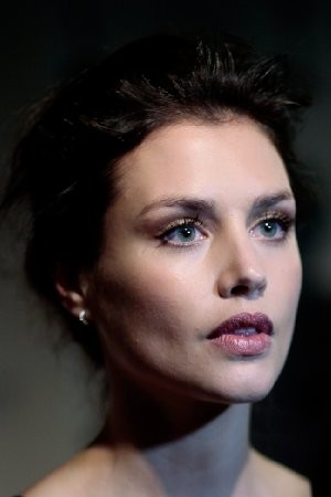 Hannah Ware imagen 4