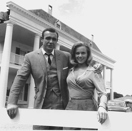 Honor Blackman imagen 1