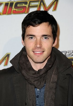 Ian Harding imagen 1