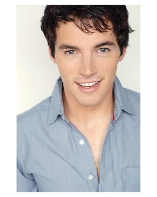 Ian Harding imagen 3