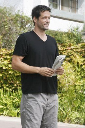 Josh Hopkins imagen 3