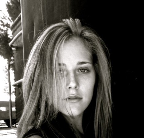 Karynn Moore imagen 3