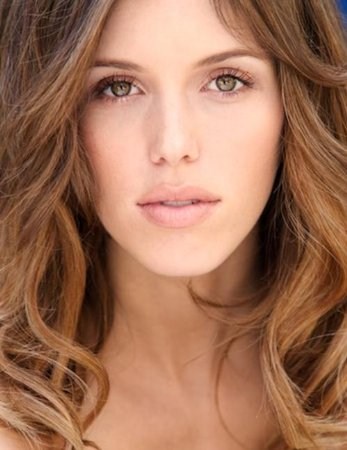 Kayla Ewell imagen 1