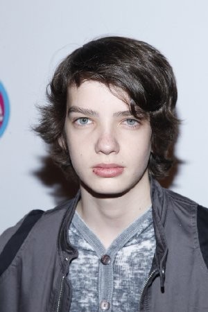 Kodi Smit-McPhee imagen 1