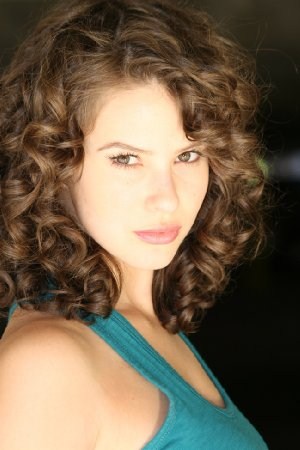 Linsey Godfrey imagen 3