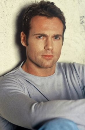 Michael Shanks imagen 1