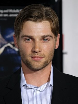 Mike Vogel imagen 1