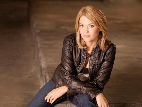 Nicki Aycox imagen 4