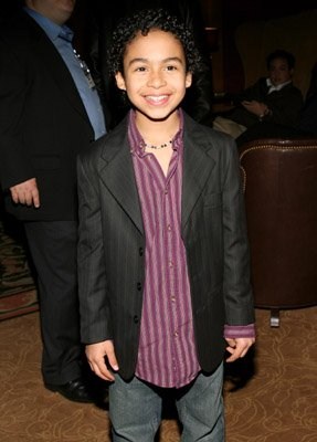 Noah Gray-Cabey imagen 2