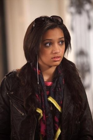 Samantha Logan imagen 3