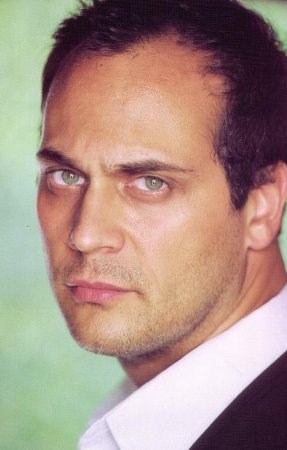 Todd Stashwick imagen 2