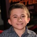 Atticus Shaffer imagen 1