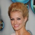 Beth Behrs imagen 1