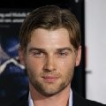 Mike Vogel imagen 1