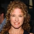 Nancy Travis imagen 3