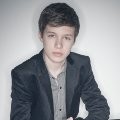 Nick Robinson imagen 2