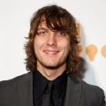 Scott Michael Foster imagen 1