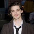 Tom Payne imagen 4