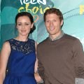 Zach Gilford imagen 1