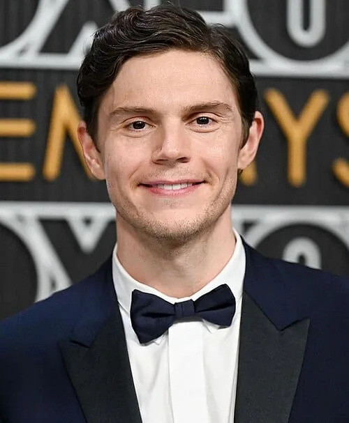Evan Peters