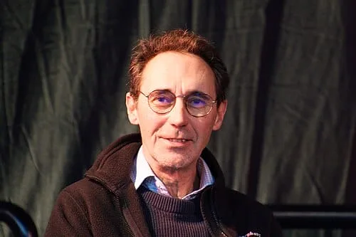 Guy Henry
