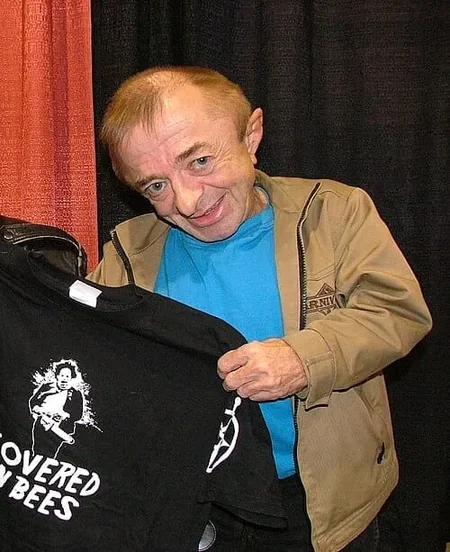 Michael J Anderson