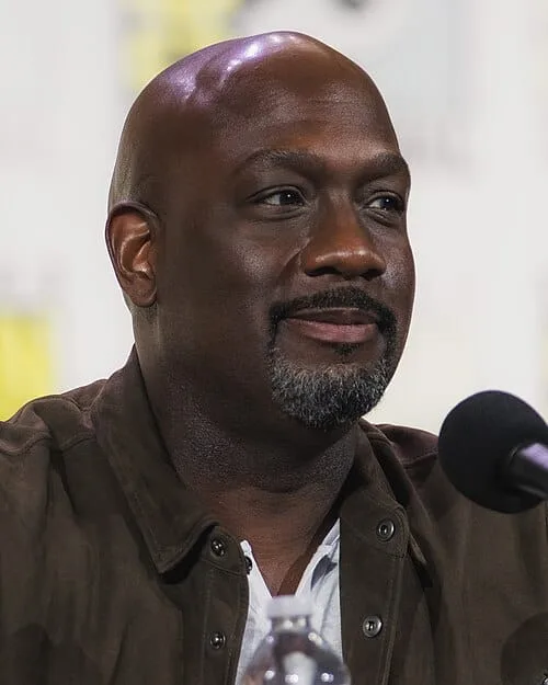 Richard T Jones
